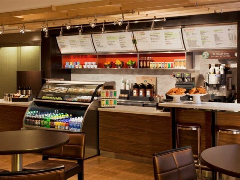 Готель Courtyard By Marriott Toronto Downtown Номер фото